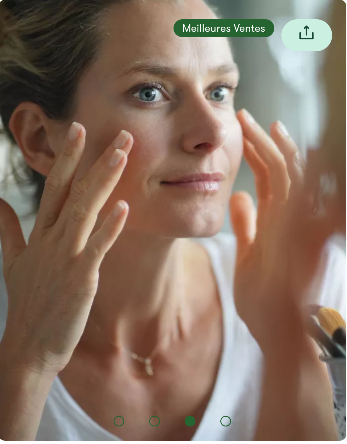 Supplément beauté au collagène Herbalife SKIN®-MD Cette boisson multivitaminée permet de maintenir une apparence saine de la peau, des cheveux et des ongles.